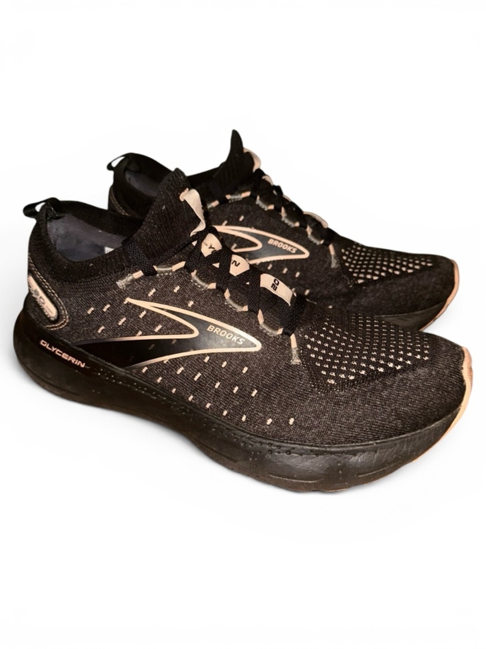Brooks Glycerin Stealthfit 20 Women's Size 10 B (Medium) Running Shoes Black